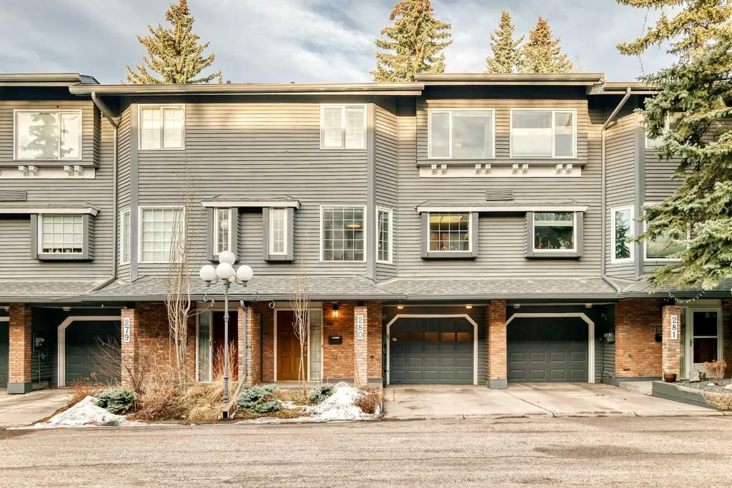 4037 42 Street NW Calgary AB T3A 2M9