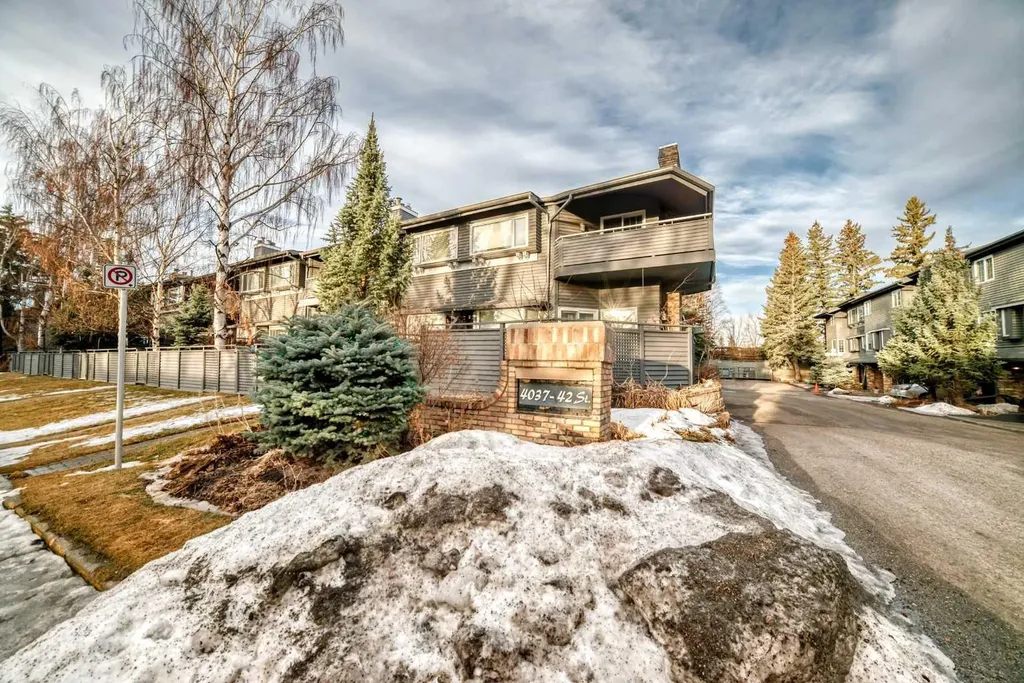 4037 42 Street NW Calgary AB T3A 2M9