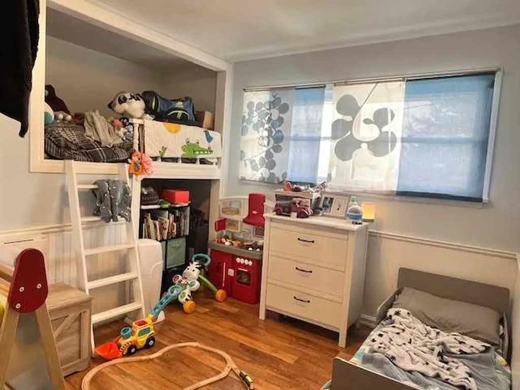 5117 49 Avenue Forestburg AB T0B 1N0