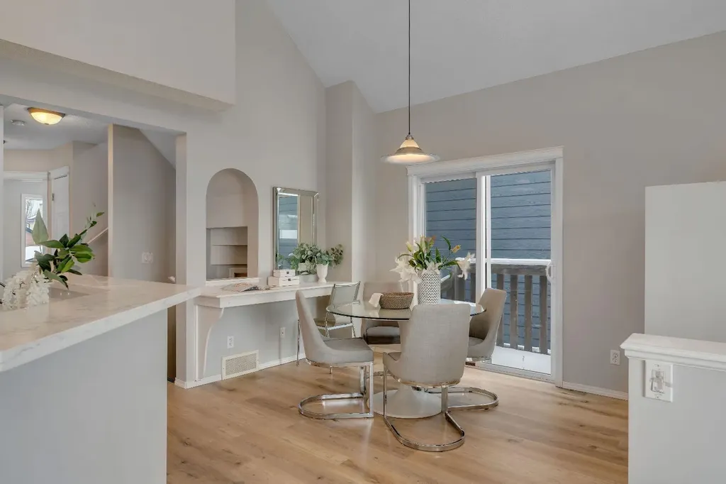 41 Saddlefield Drive NE Calgary AB T3J 4Z9
