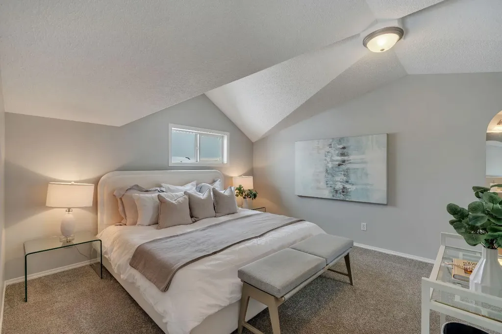 41 Saddlefield Drive NE Calgary AB T3J 4Z9