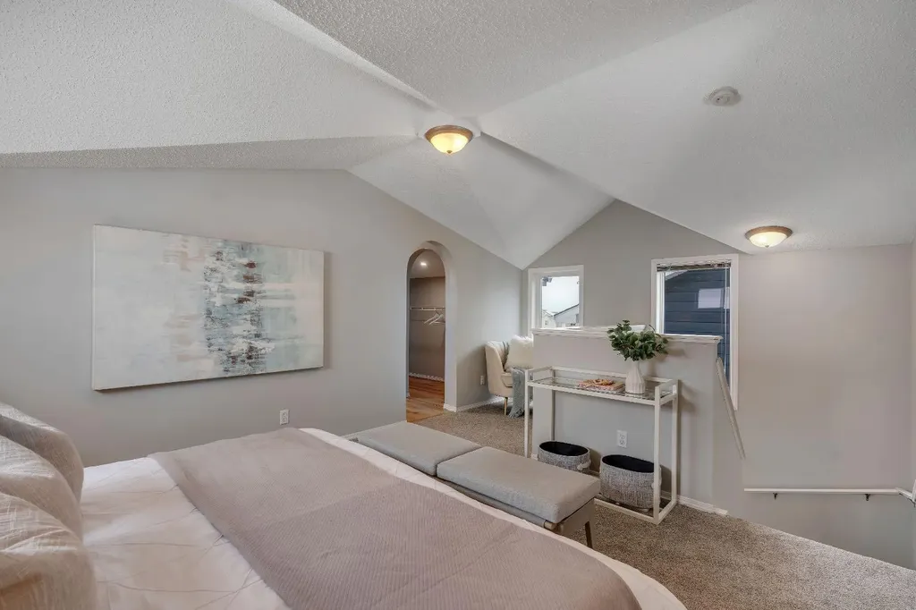 41 Saddlefield Drive NE Calgary AB T3J 4Z9