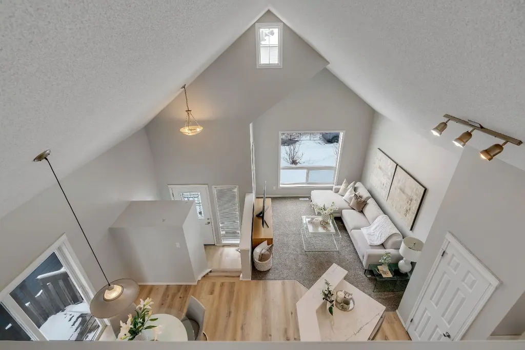 41 Saddlefield Drive NE Calgary AB T3J 4Z9
