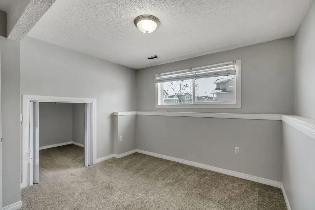 41 Saddlefield Drive NE Calgary AB T3J 4Z9