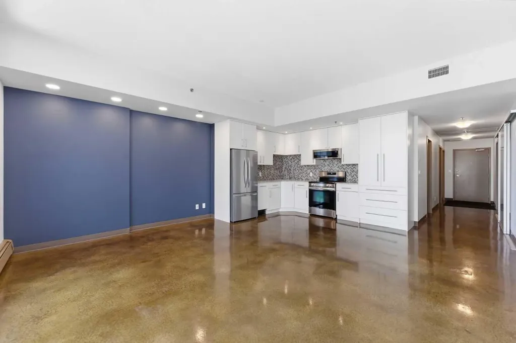 135 13 Avenue SW Calgary AB T2R 0W8