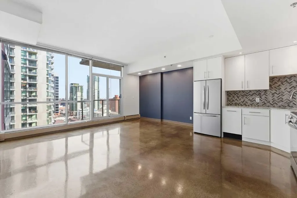 135 13 Avenue SW Calgary AB T2R 0W8