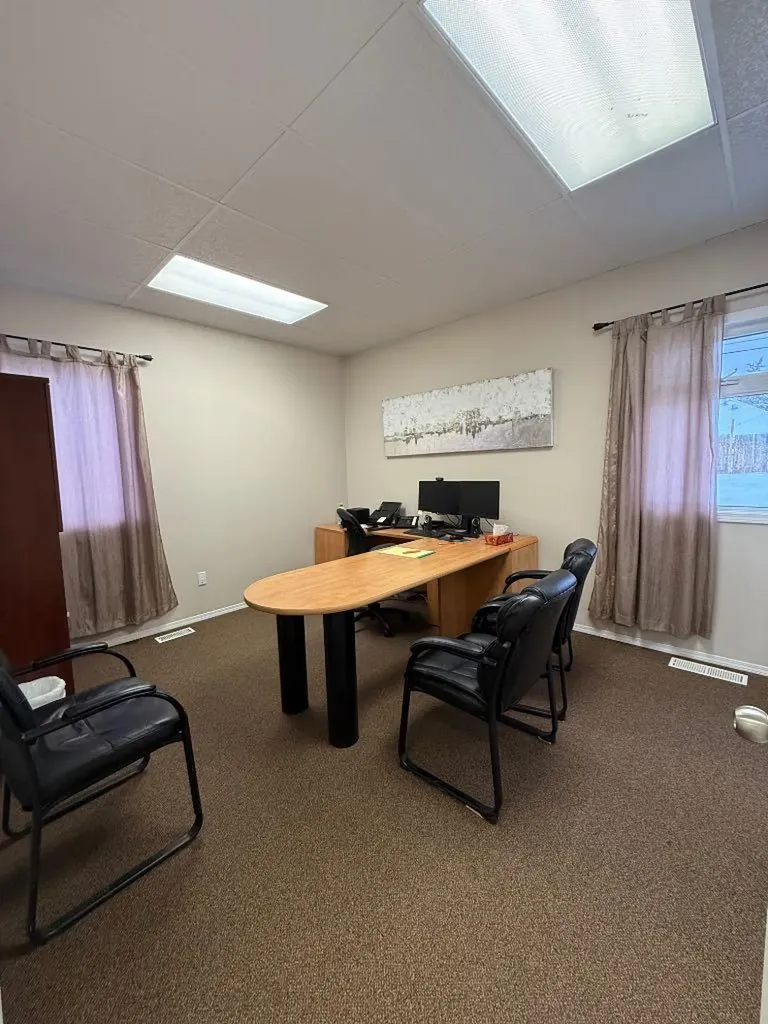 906 2 Avenue Beaverlodge AB T0H 0C0
