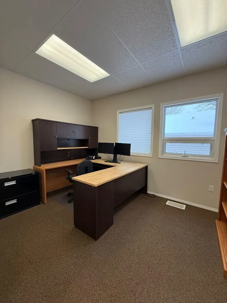 906 2 Avenue Beaverlodge AB T0H 0C0