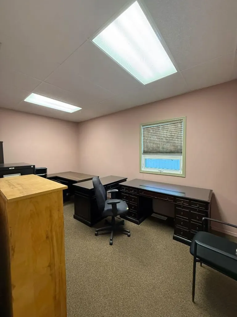 906 2 Avenue Beaverlodge AB T0H 0C0