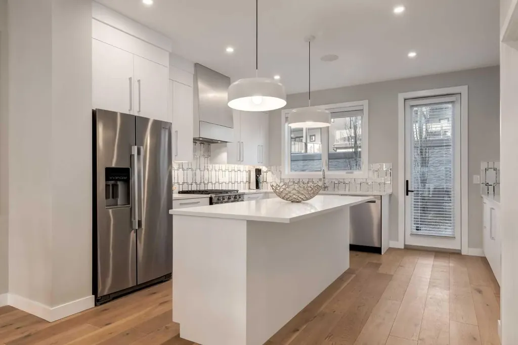 40 Timberline Way SW Calgary AB T3H0W3