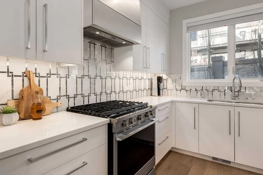 40 Timberline Way SW Calgary AB T3H0W3