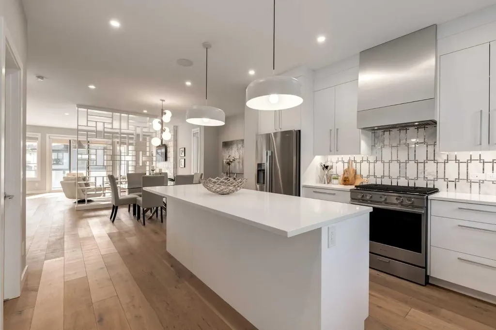 40 Timberline Way SW Calgary AB T3H0W3