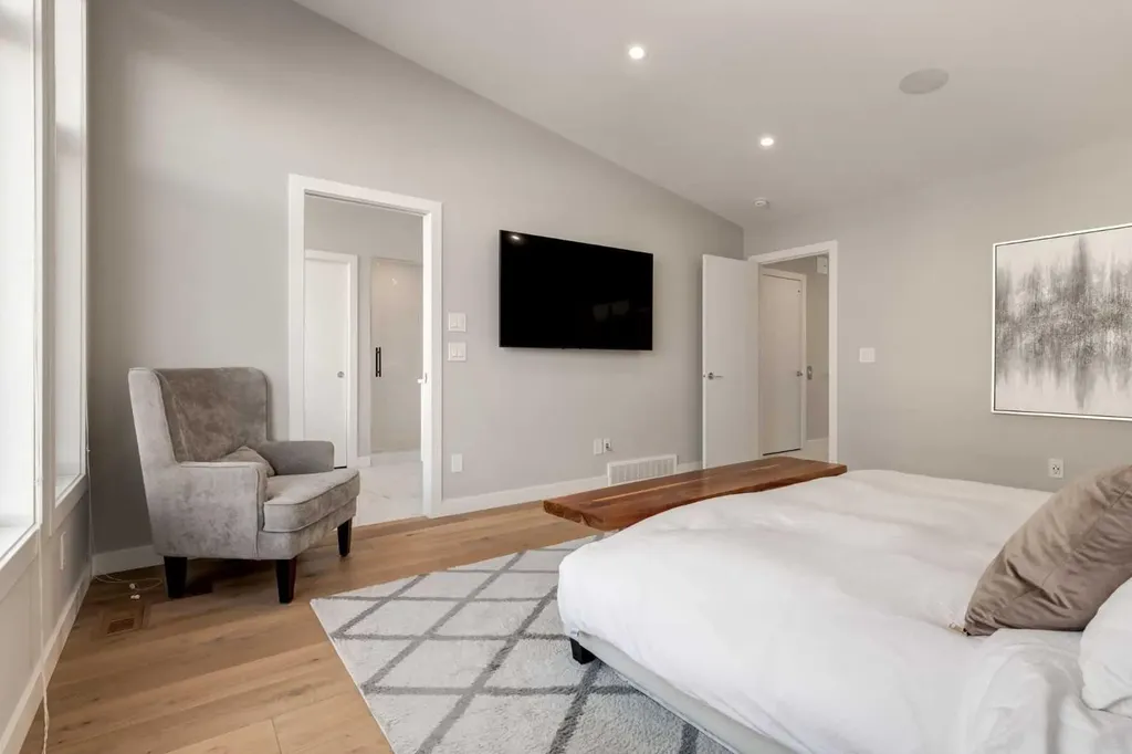 40 Timberline Way SW Calgary AB T3H0W3