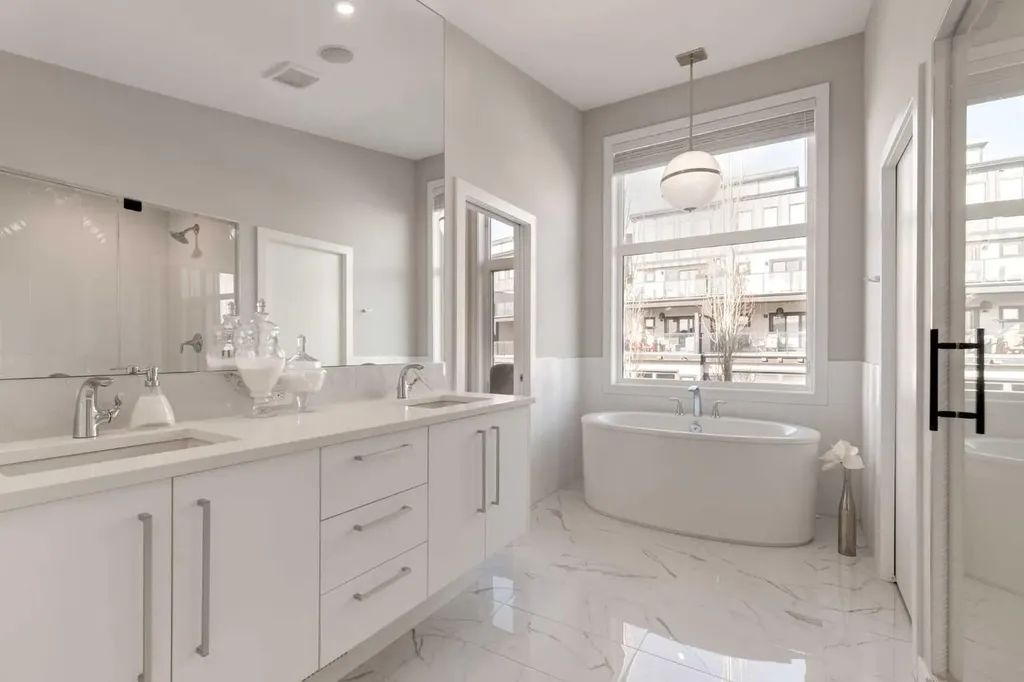 40 Timberline Way SW Calgary AB T3H0W3
