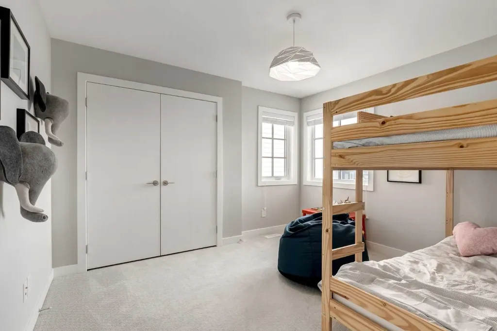 40 Timberline Way SW Calgary AB T3H0W3