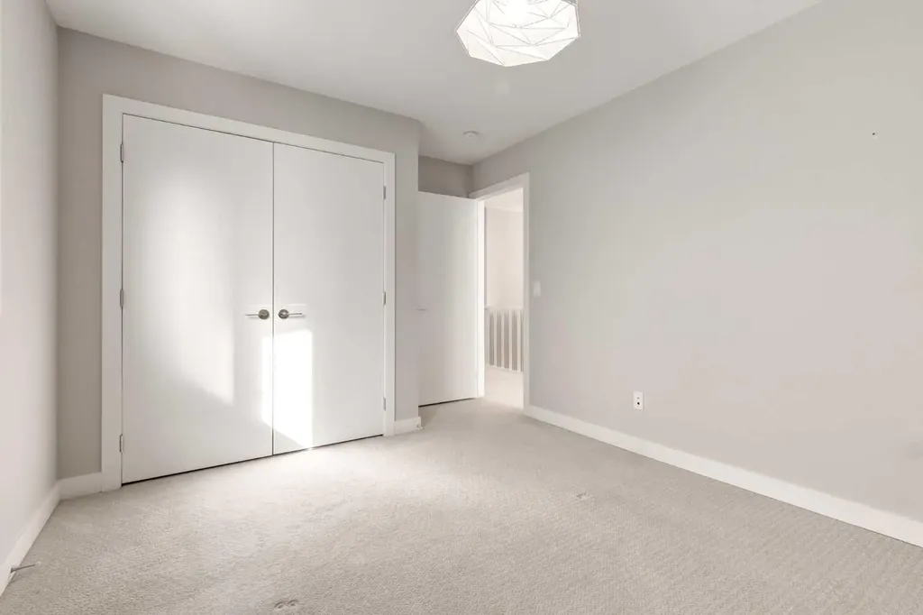 40 Timberline Way SW Calgary AB T3H0W3