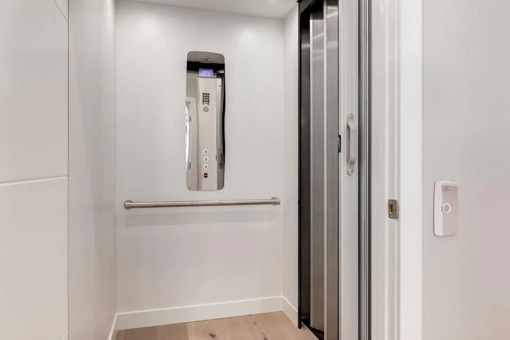 40 Timberline Way SW Calgary AB T3H0W3
