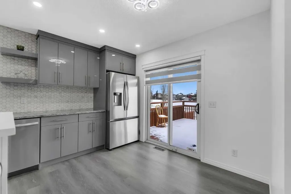 41 Royal Birch Terrace NW Calgary AB T3G 5N7
