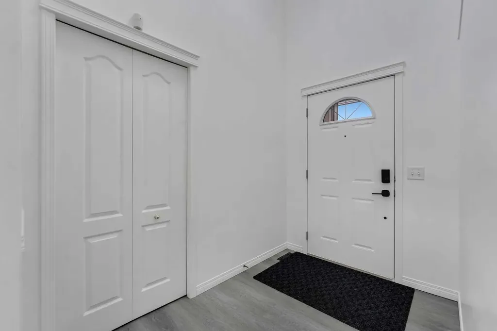 41 Royal Birch Terrace NW Calgary AB T3G 5N7