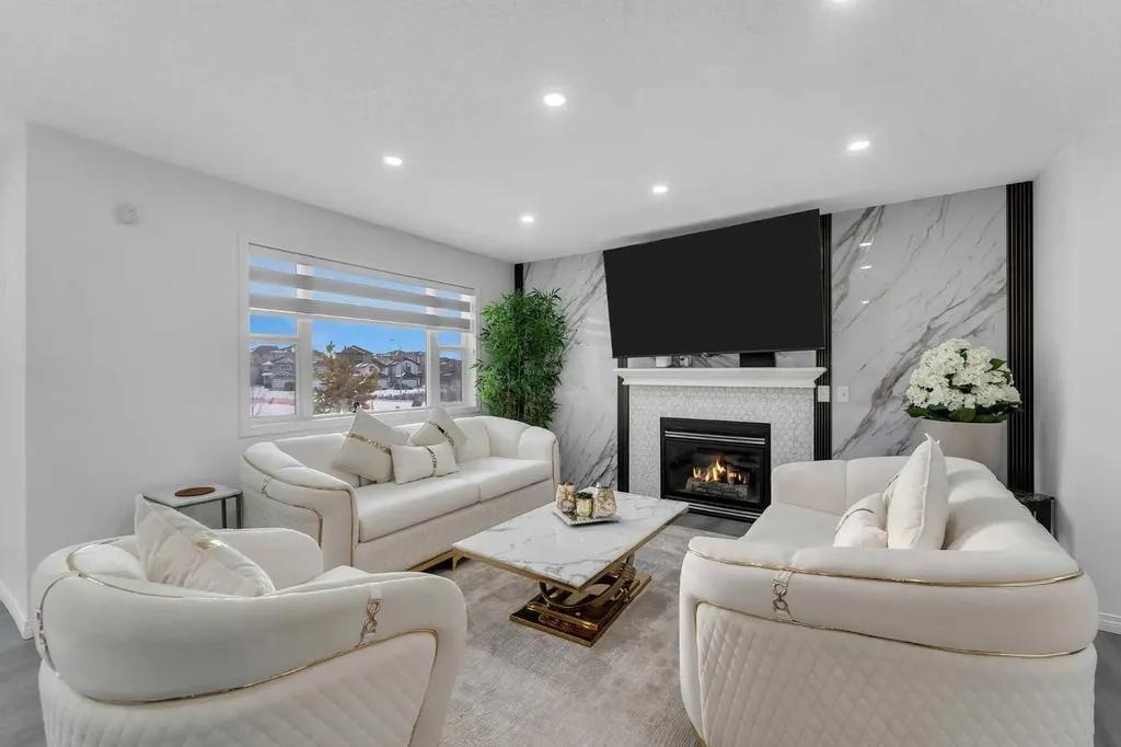 41 Royal Birch Terrace NW Calgary AB T3G 5N7