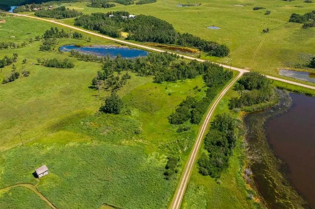 38324 Range Road 244 Rural Lacombe County AB T0M 0Y0