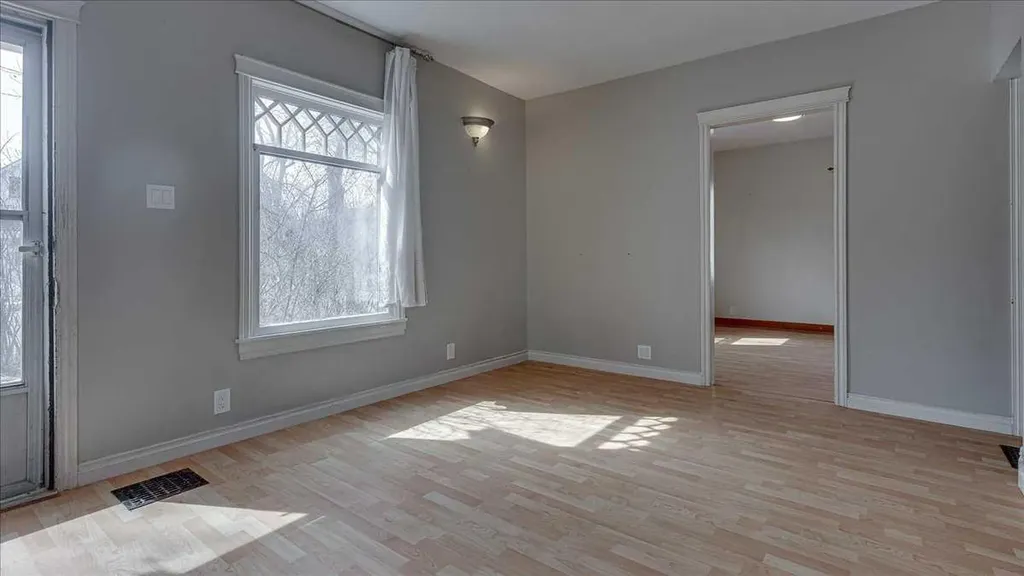 2122 23 Avenue Didsbury AB T0M 0W0