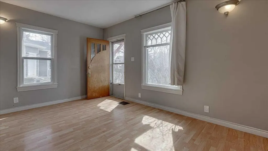 2122 23 Avenue Didsbury AB T0M 0W0