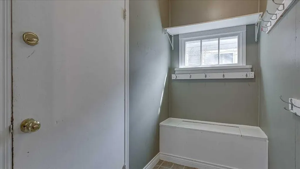 2122 23 Avenue Didsbury AB T0M 0W0