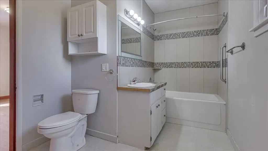 2122 23 Avenue Didsbury AB T0M 0W0