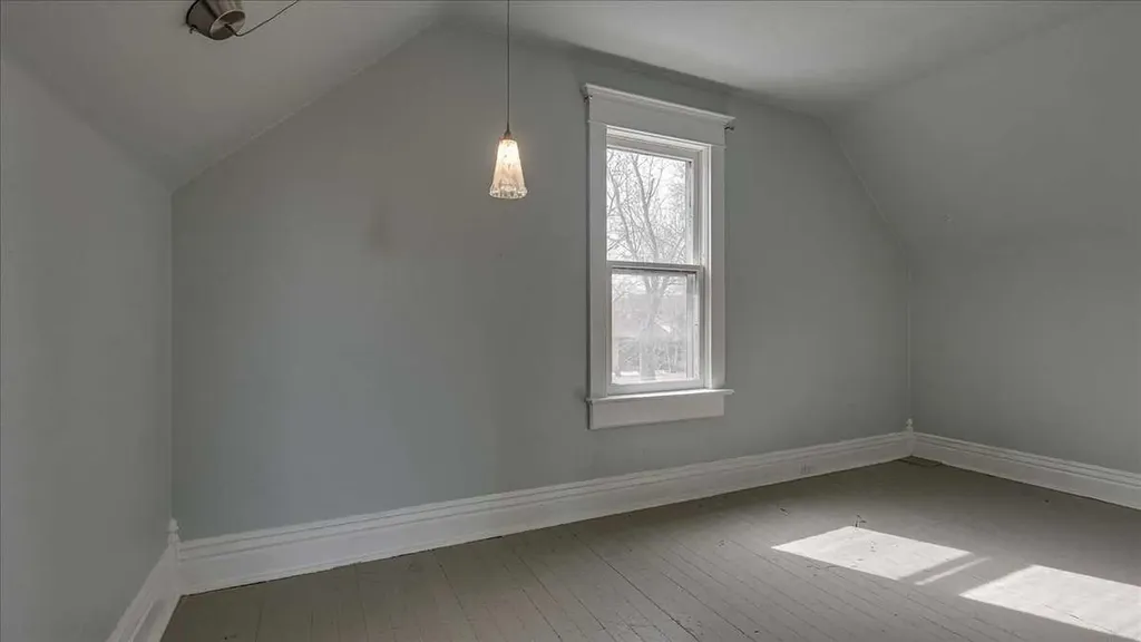 2122 23 Avenue Didsbury AB T0M 0W0