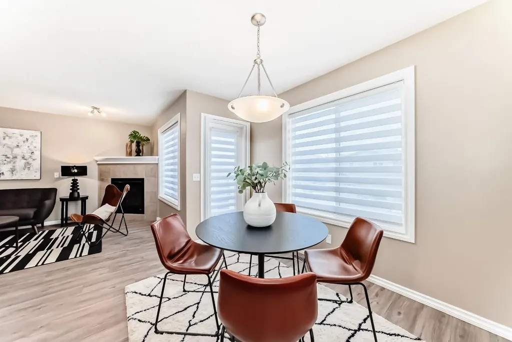 47 Royal Crest Court NW Calgary AB T3G 5W3