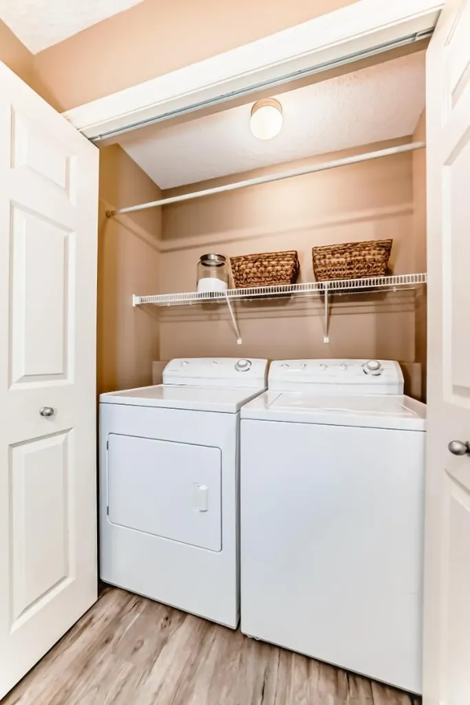 47 Royal Crest Court NW Calgary AB T3G 5W3