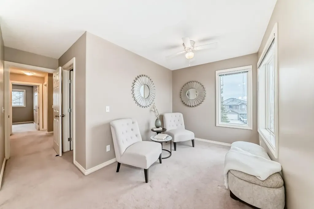 47 Royal Crest Court NW Calgary AB T3G 5W3