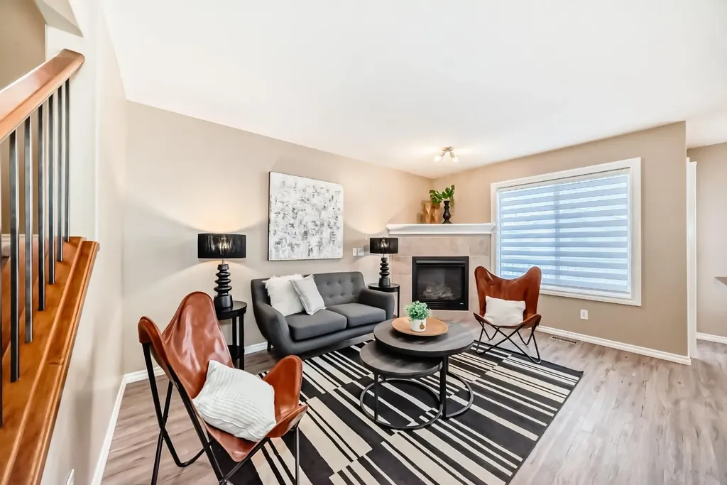 47 Royal Crest Court NW Calgary AB T3G 5W3