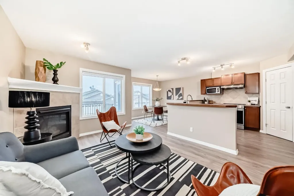 47 Royal Crest Court NW Calgary AB T3G 5W3