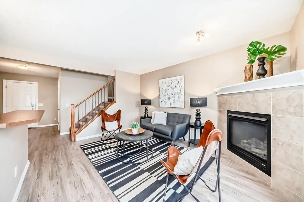 47 Royal Crest Court NW Calgary AB T3G 5W3