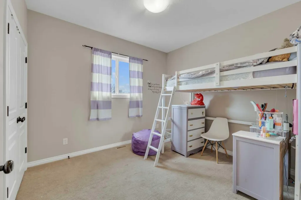 29 Emily Crescent Lacombe AB T4L 0A5