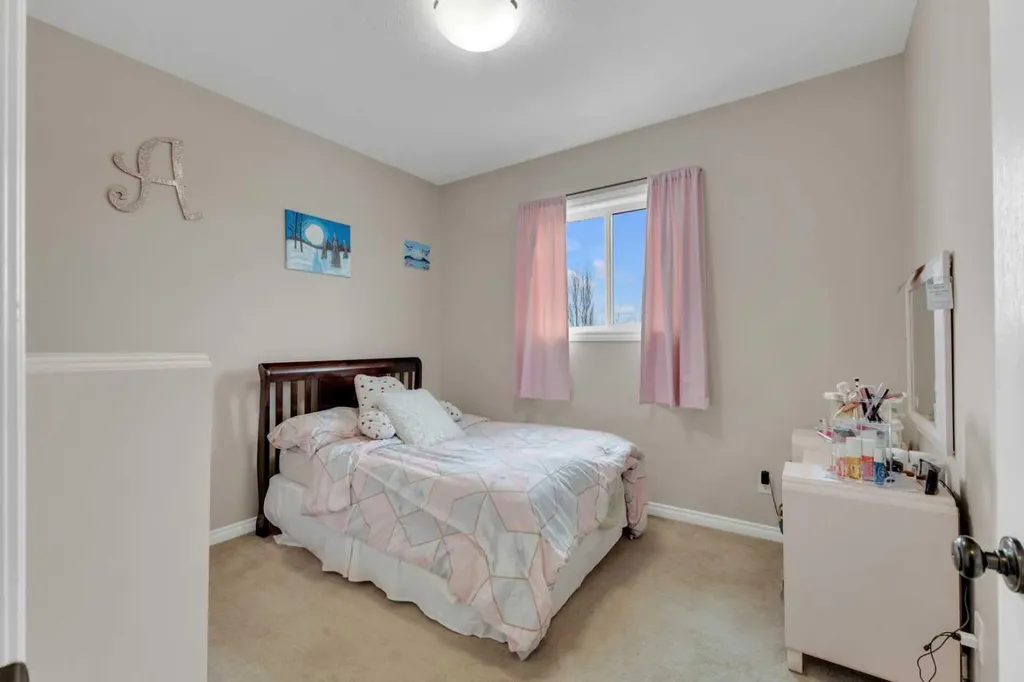 29 Emily Crescent Lacombe AB T4L 0A5