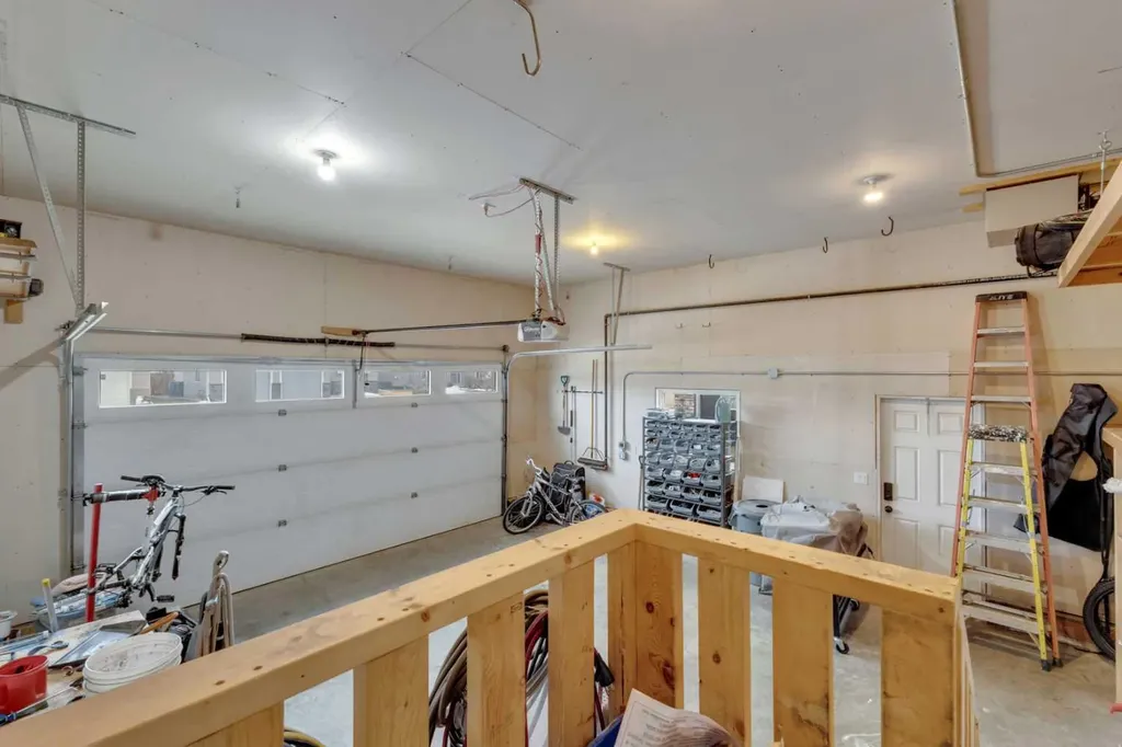 29 Emily Crescent Lacombe AB T4L 0A5