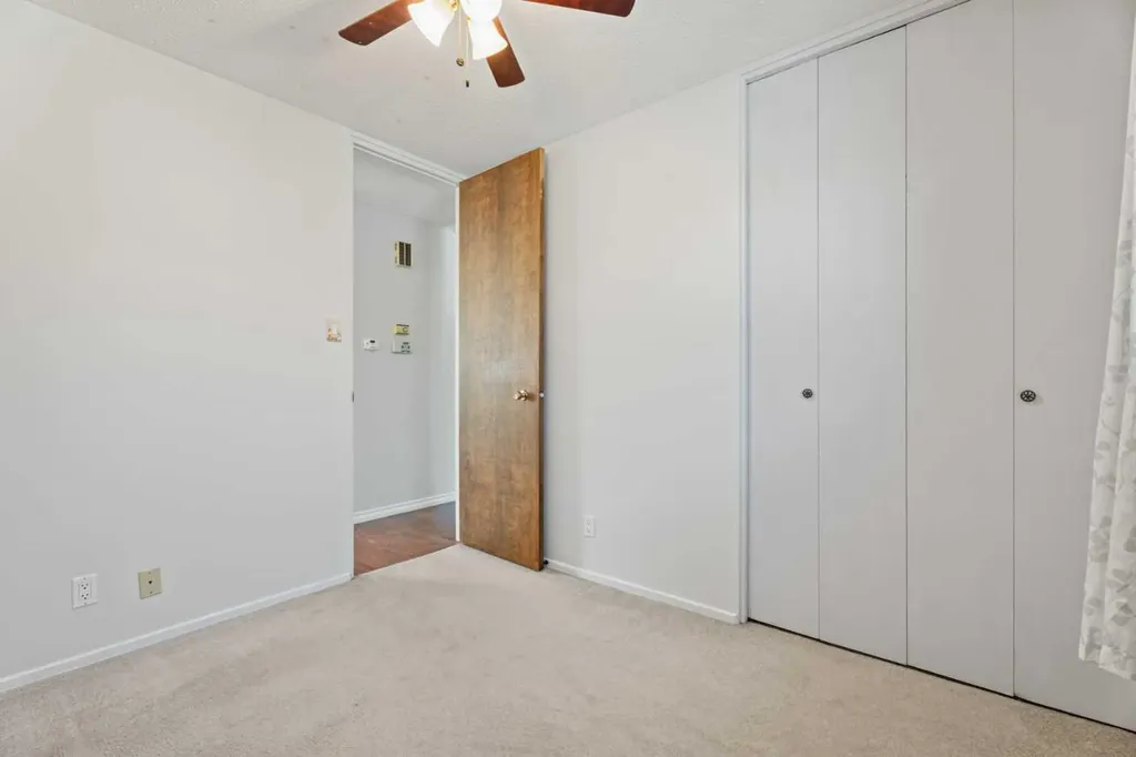8 Van Horne Crescent NE Calgary AB T2E 6G9