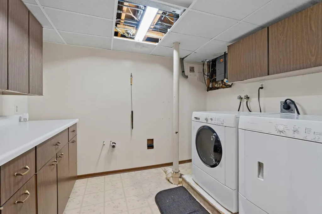 8 Van Horne Crescent NE Calgary AB T2E 6G9
