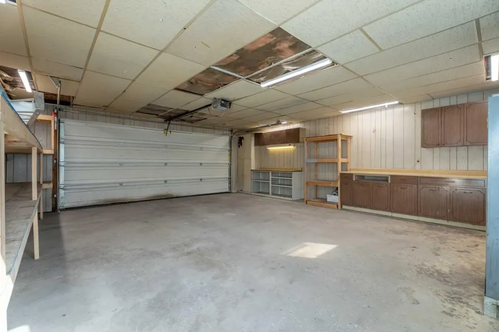 8 Van Horne Crescent NE Calgary AB T2E 6G9