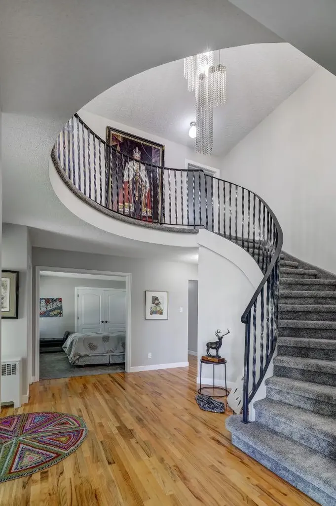 150 9 Street NW Drumheller AB T0J 0Y1