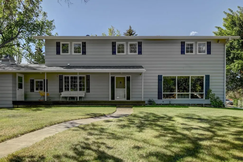 150 9 Street NW Drumheller AB T0J 0Y1