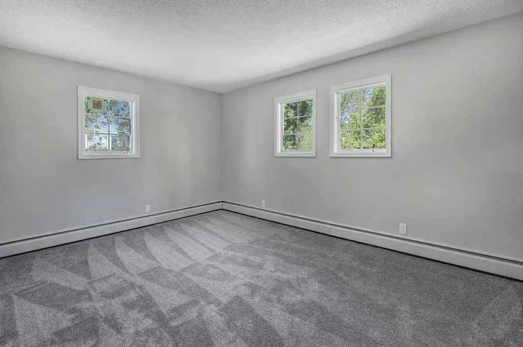 150 9 Street NW Drumheller AB T0J 0Y1