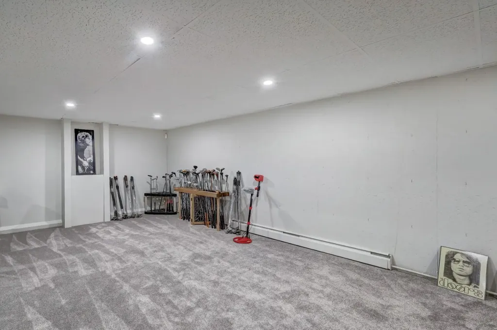 150 9 Street NW Drumheller AB T0J 0Y1