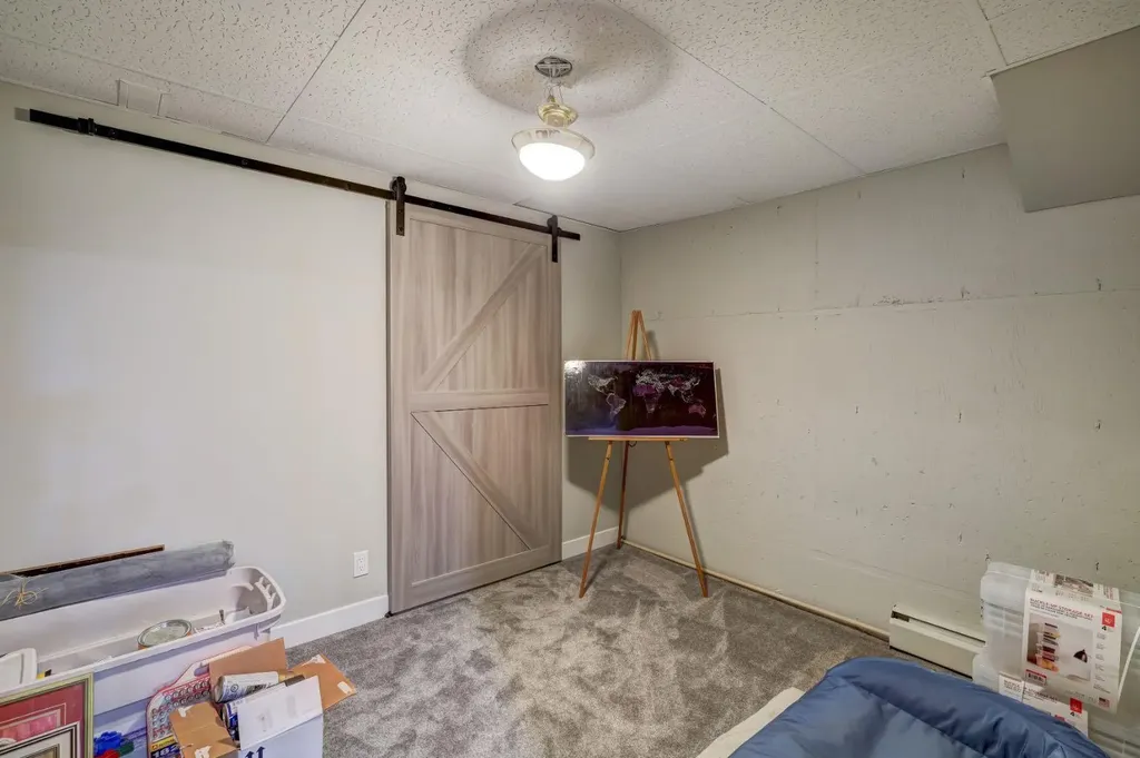 150 9 Street NW Drumheller AB T0J 0Y1