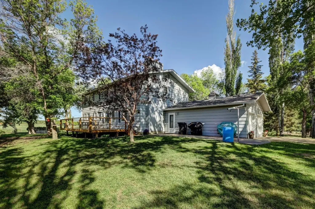 150 9 Street NW Drumheller AB T0J 0Y1