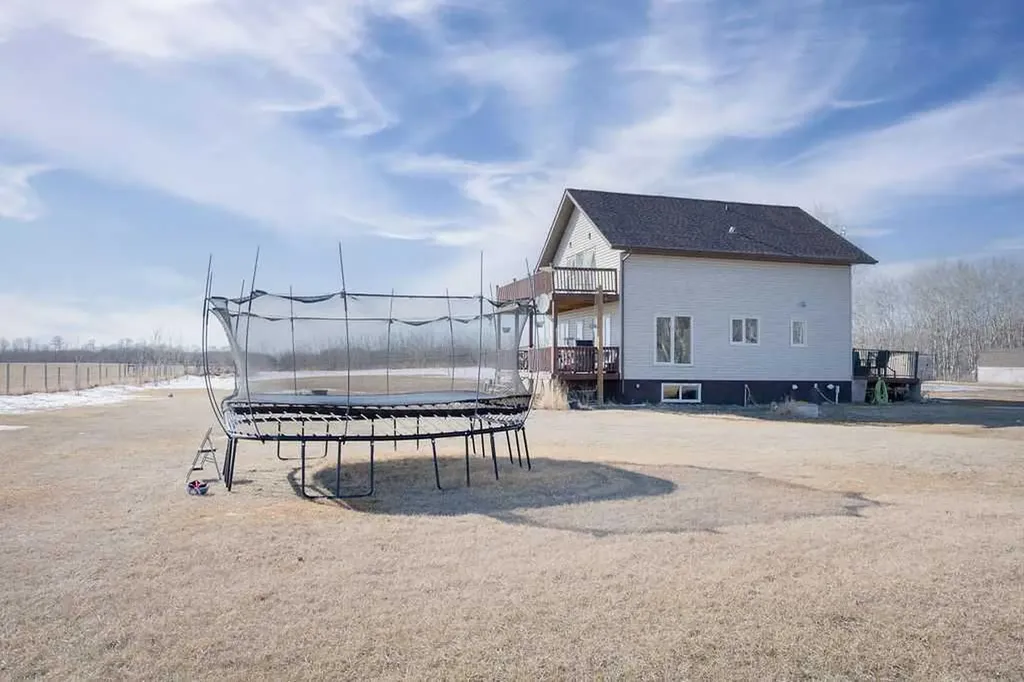 5 Dogwood Drive Rural Wainwright No. 61 M.d. Of AB T9W 1T5