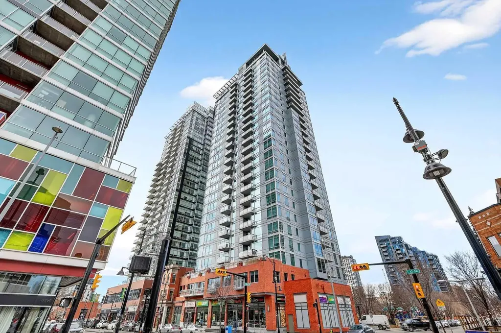 215 13 Avenue SW Calgary AB T2R0V6